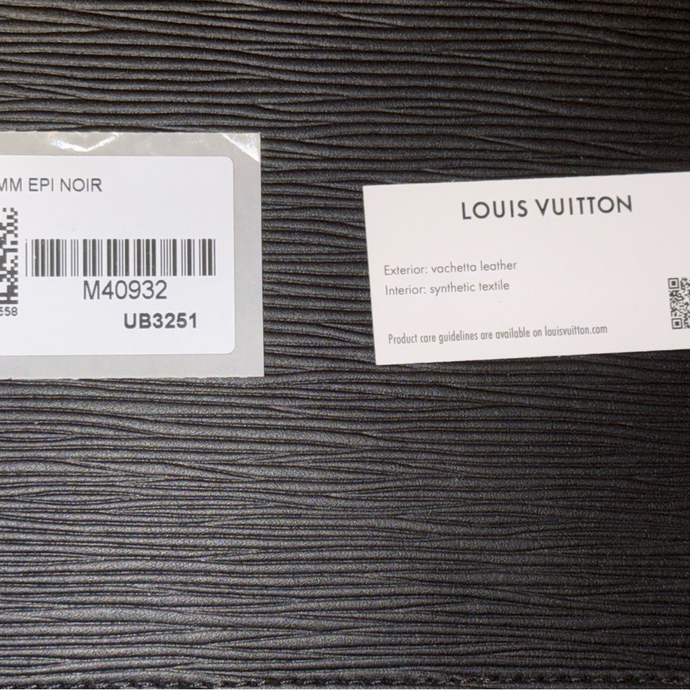 Louis Vuitton Black Neverfull MM Tote Bag (discontinued) - Picture 11 of 16